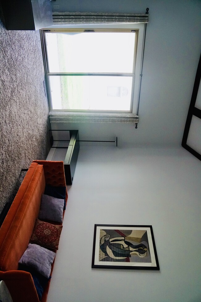 Building Photo - 1303 Kingsridge Ct