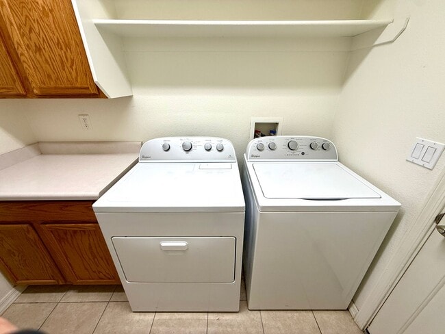 Building Photo - Available Now- Great 3 Bedroom Home in the Ranch at Long Mountain subdivision with Solar!