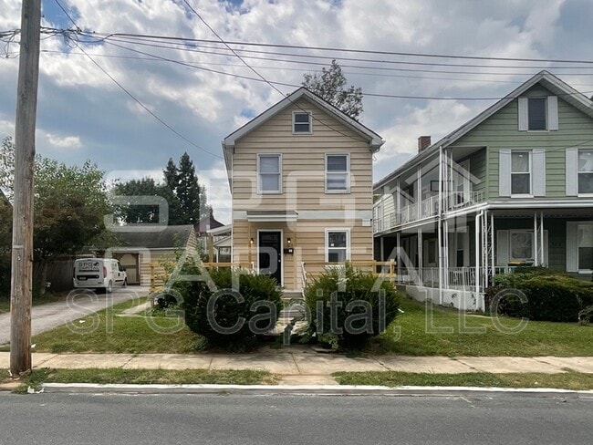 Primary Photo - 386 E Liberty St