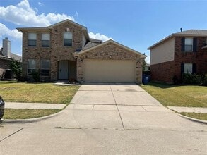Building Photo - 1538 Thornhill Ln