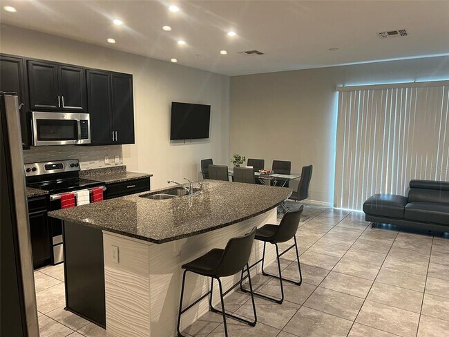 Building Photo - 10838 Wyne Tree Ct