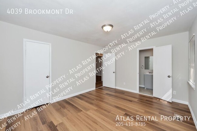 Building Photo - 4039 Brookmont Dr