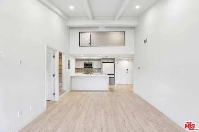 Building Photo - 2700 Cahuenga Blvd E