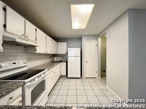 Building Photo - 7619 Alverstone Way