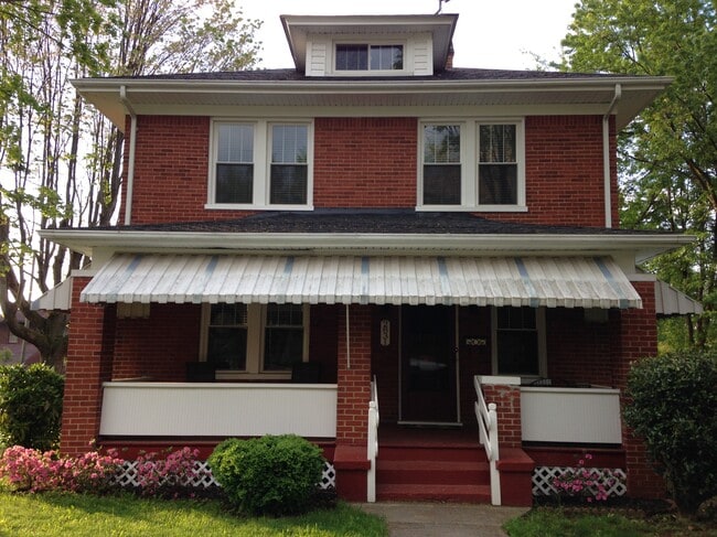 Primary Photo - 2831 Cumberland St NW