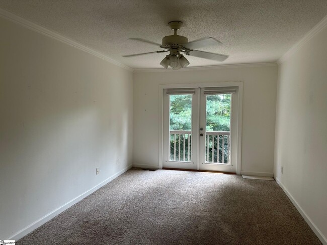 Building Photo - 126 Inglewood Way