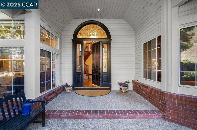 Building Photo - 3109 Stonegate Dr