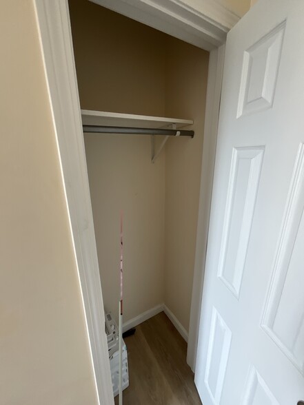 Building Photo - 871 Harrison Ave