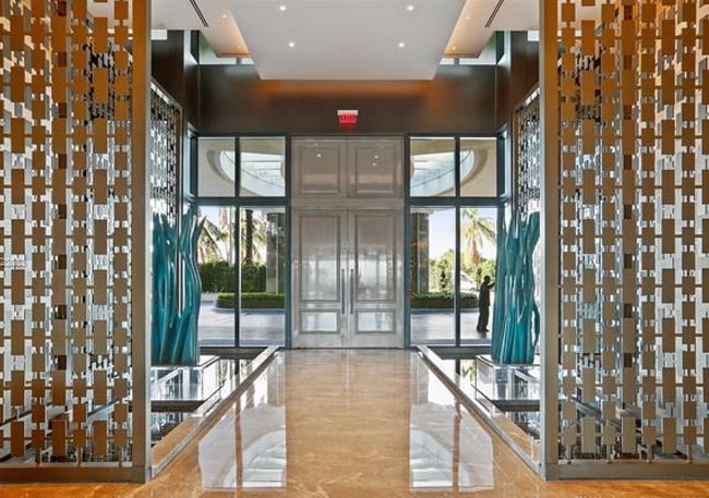 Building Photo - 9349 Collins Ave