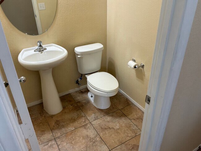 Building Photo - 5150 Silent Valley Ct