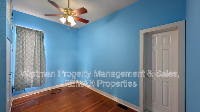 Building Photo - 2102 W Kiowa St