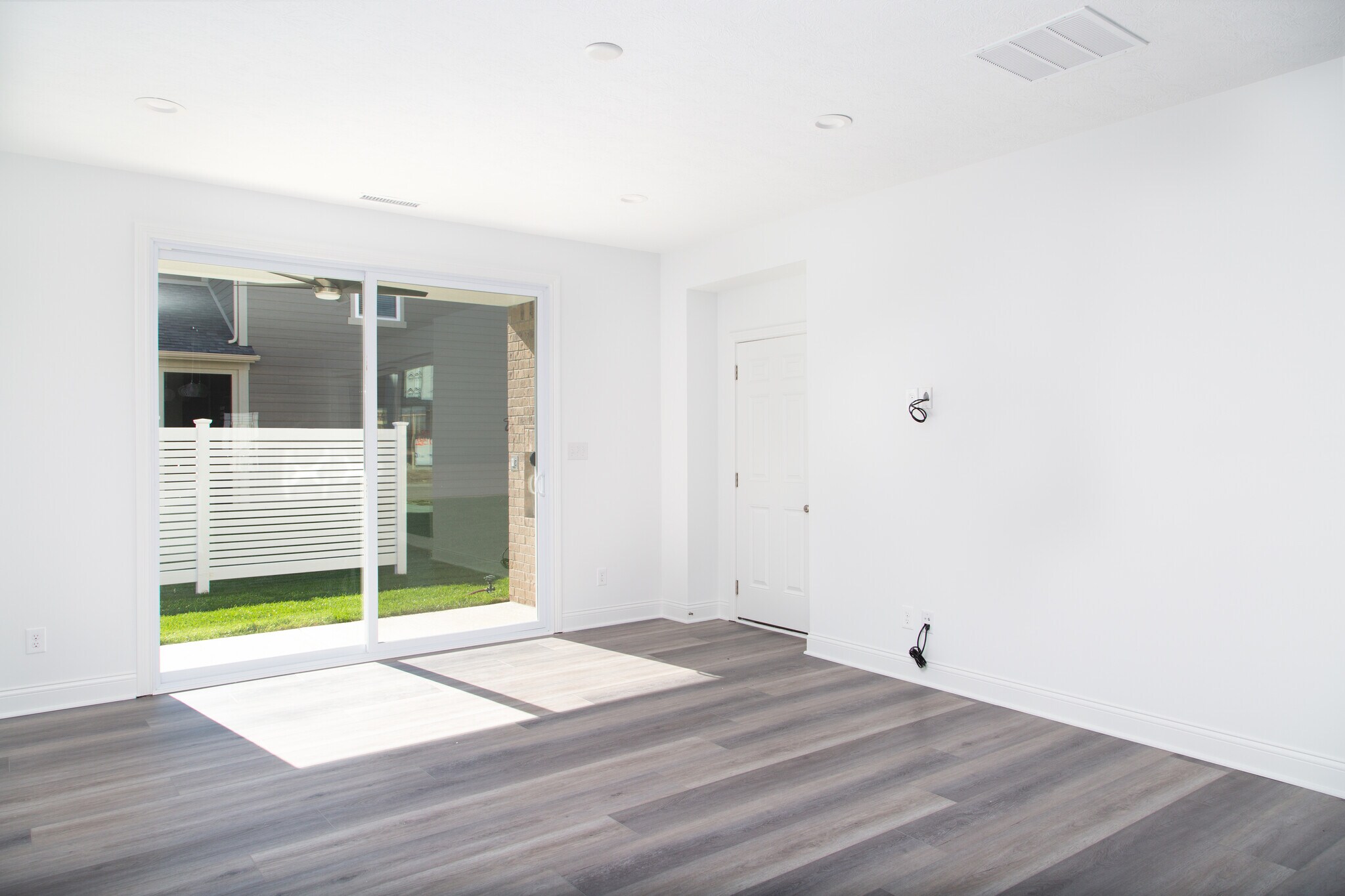 Building Photo - 6971 Pickett Pl