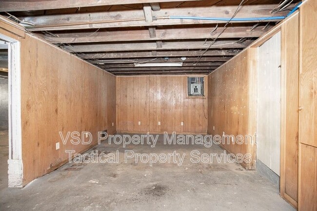 Building Photo - 2078-2018 18th St SW