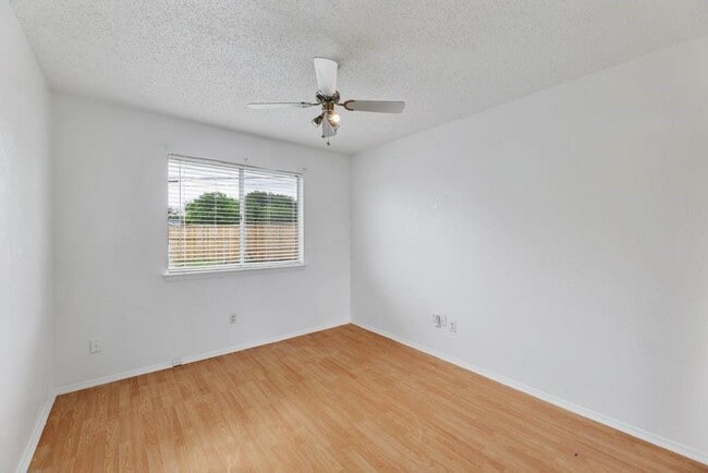 Building Photo - 7601 Woodstone Cove