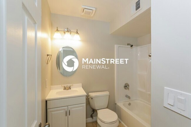 Building Photo - 4 Bedroom Pet-Friendly Home in Phoenix, AZ...