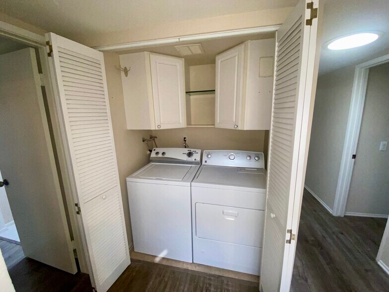 Building Photo - 44249 Portofino Ct