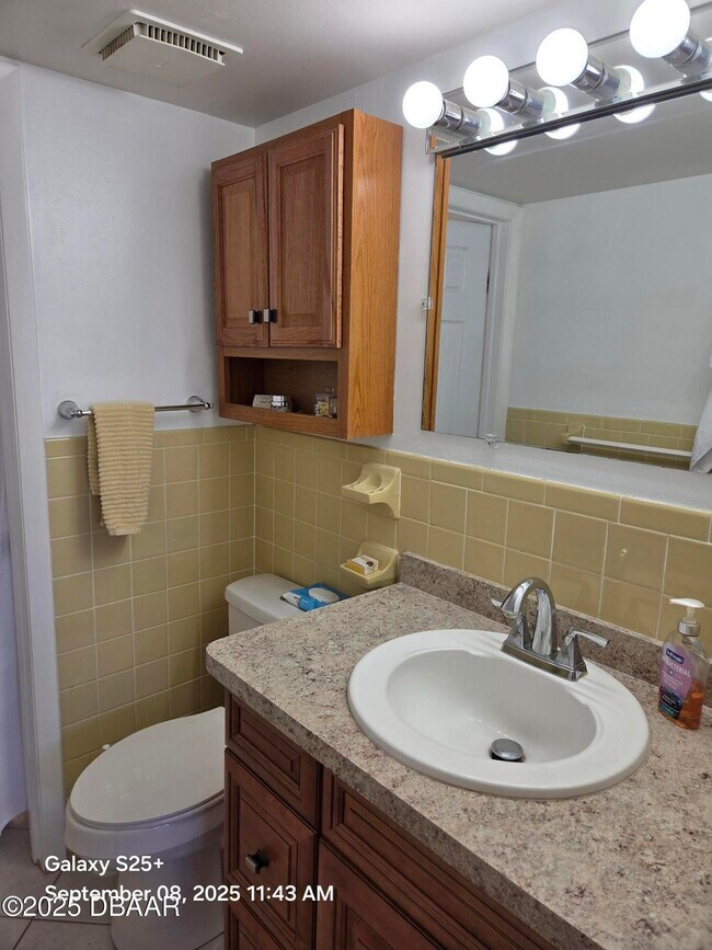 Building Photo - 500 Palm Springs Blvd