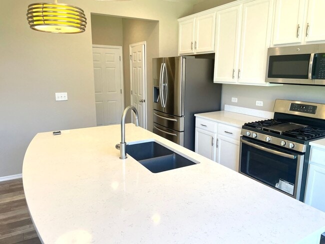 Building Photo - Home for rent in the Traditions neighborhood Aurora CO 80018