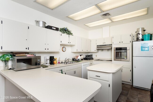 Building Photo - 9012 Brighton Ct