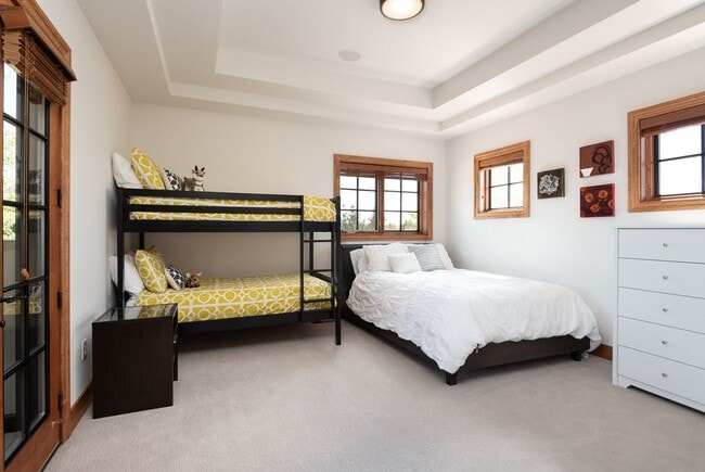 Building Photo - Stunning Furnished Estate in Pronghorn