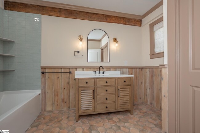 Building Photo - 202 Briarcliff Dr