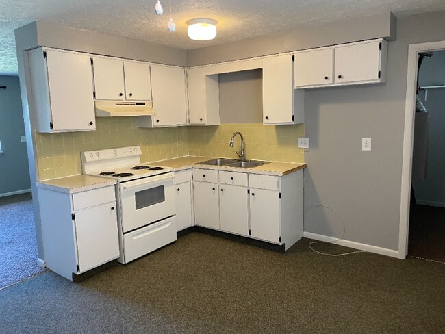 Building Photo - 4988 Dee Mar Ave SW