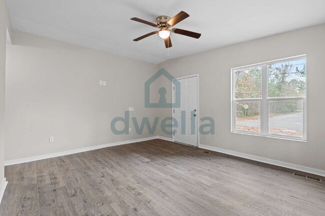 Building Photo - Fully Renovated 3-Bedroom Home on Curtis Drive with Fenced back yard- Beautifully Tranquil Sumter...