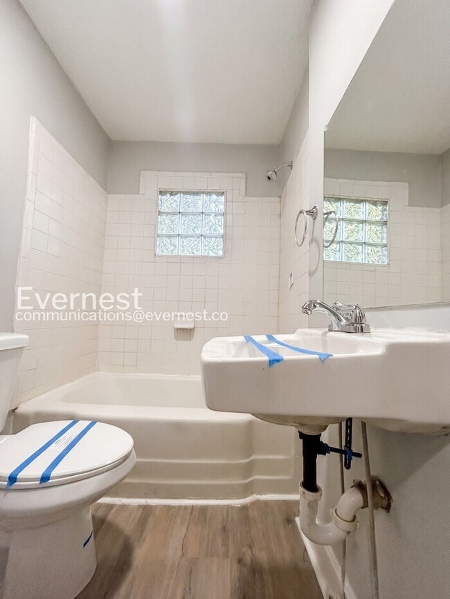 Building Photo - 2175 Pansy St NW