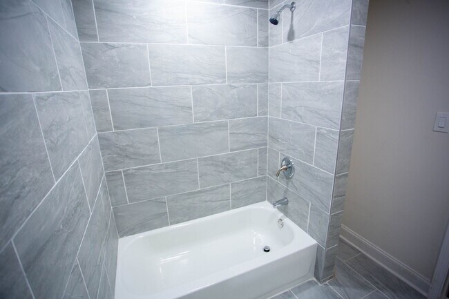 Building Photo - BRAND NEW 2 BEDROOM 1 BATH APARTMENT