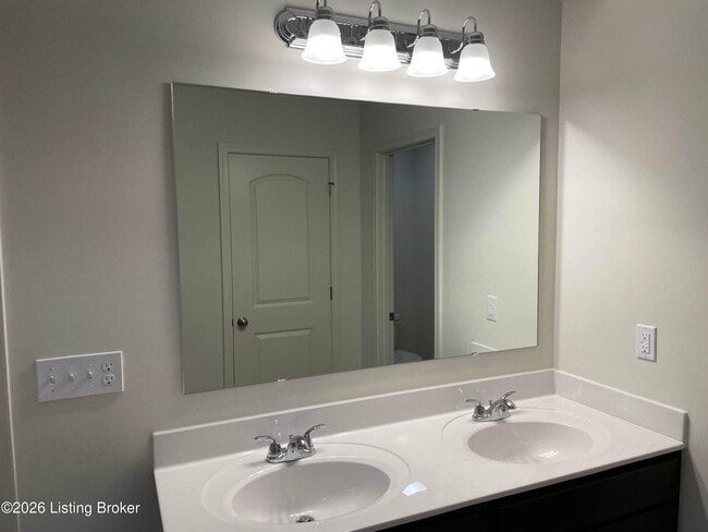 Building Photo - 7611 Fair Ln