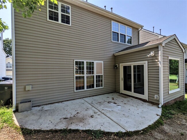 Building Photo - Home at Hedingham