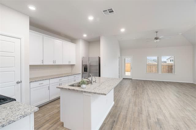 Building Photo - 429 Wydown Dr