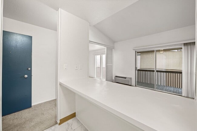 Building Photo - 1246 Walker Ave