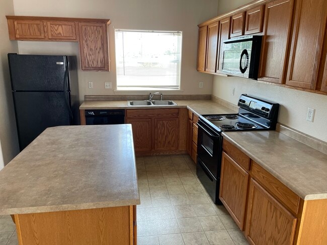 Building Photo - 248 Hiatt Ln