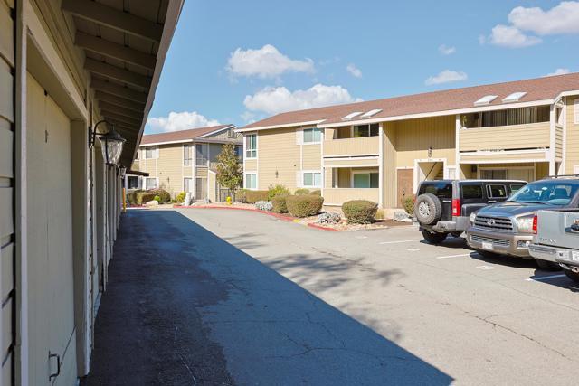 Building Photo - 590 Telegraph Canyon Rd