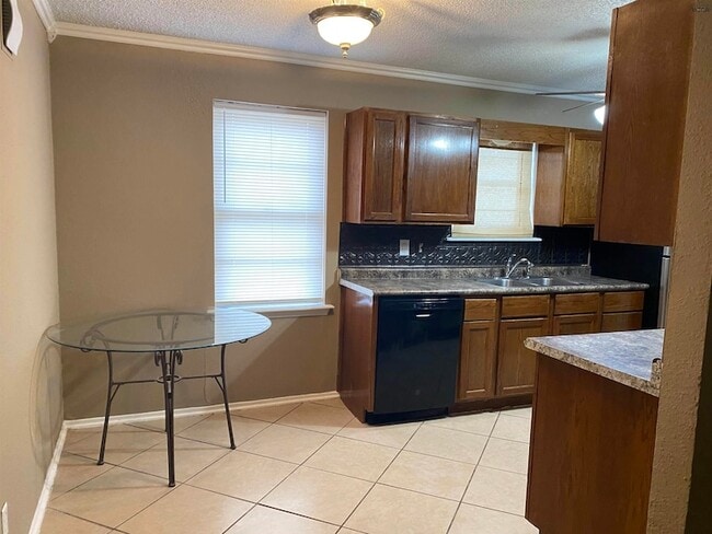 Building Photo - 5208 Allegheny Dr