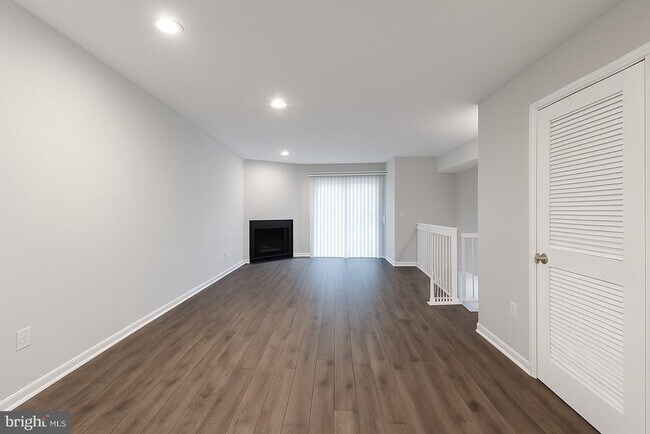 Building Photo - 13513 Orchard Dr