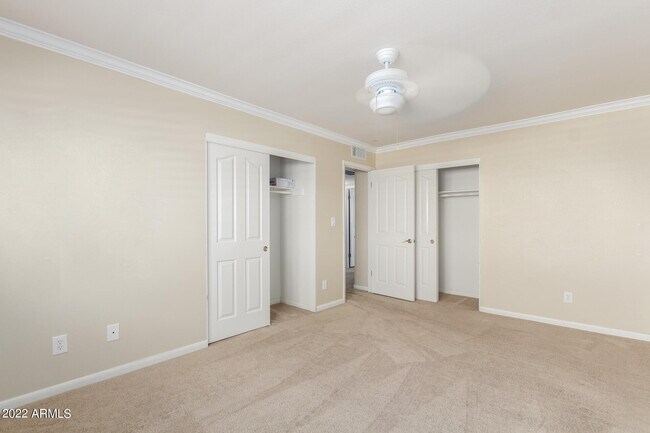 Building Photo - 8482 E Chaparral Rd