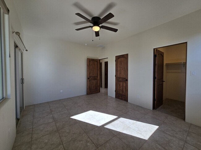 Building Photo - 12 Pinon Doblado