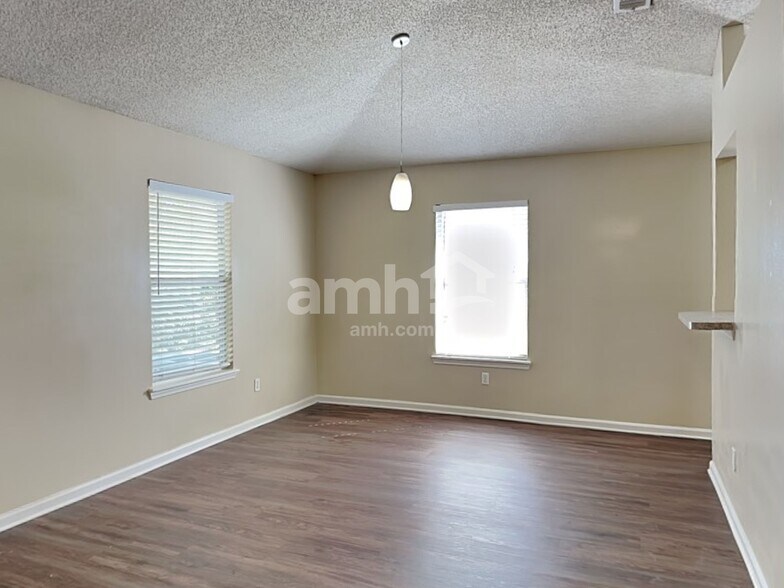 Building Photo - 2377 Companion Cir E