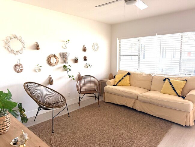 Building Photo - 3322 Cynthia Ln