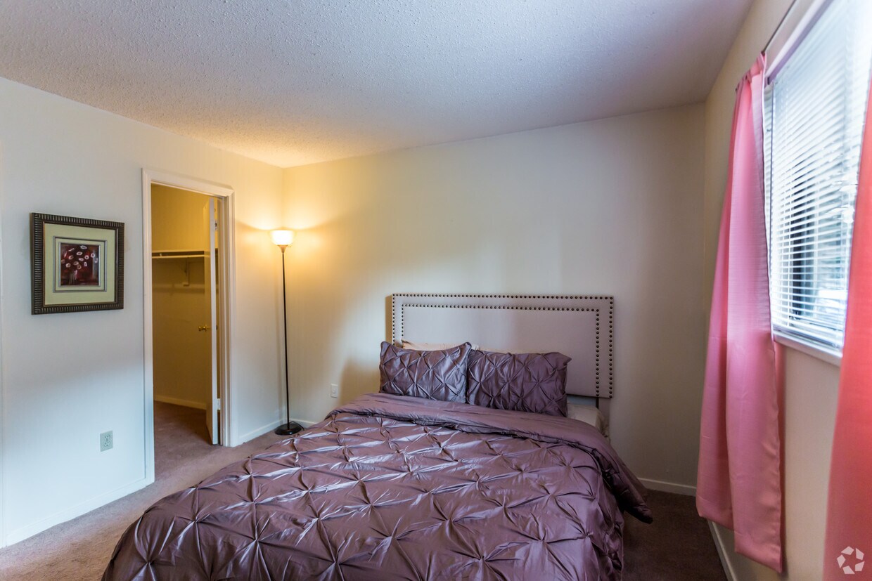 Hickory Pointe Apartments Memphis