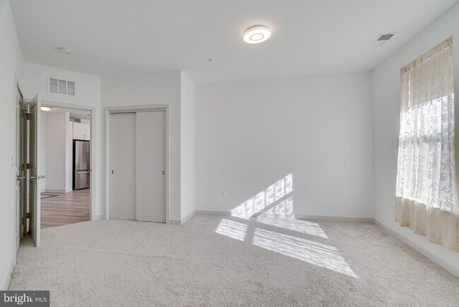 Building Photo - 10755 Fairgrounds Dr