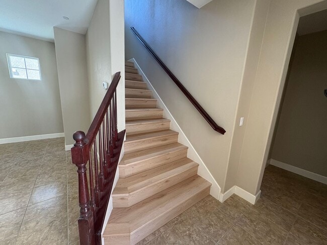 Building Photo - 1/2 off ONE months rent special