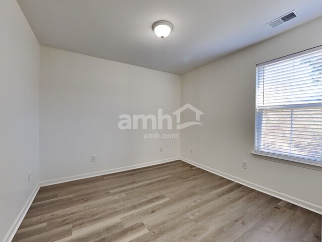 Building Photo - 421 Chemistry Cir