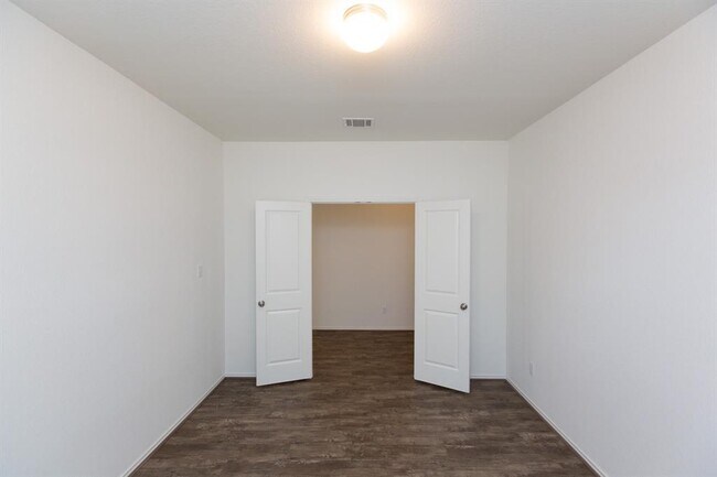 Building Photo - 1003 Honey Locust Wy