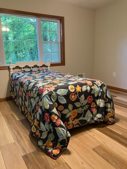 Master Bedroom from Master Bath - 4747 Knollwood Dr NW