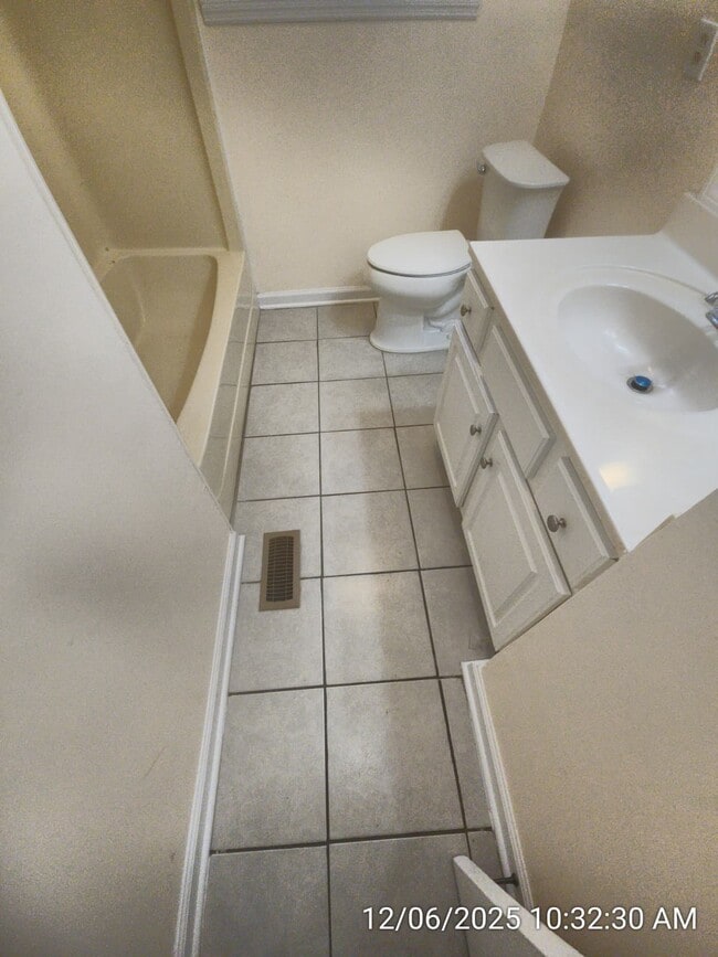 Building Photo - 2149 Texas Ave