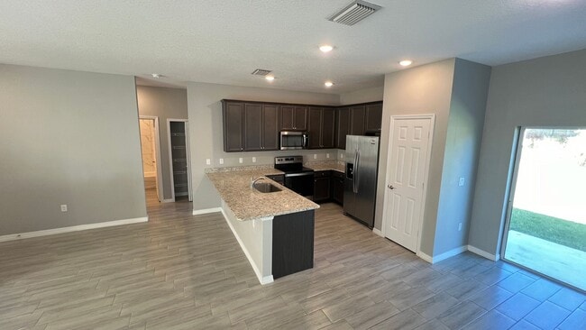 Building Photo - GORGEOUS Bedroom, 2 Bathroom Home in Palm Bay!!