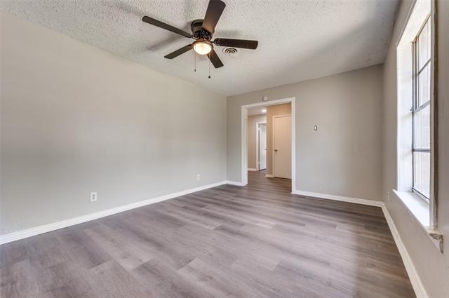 Building Photo - 10828 Channel Dr